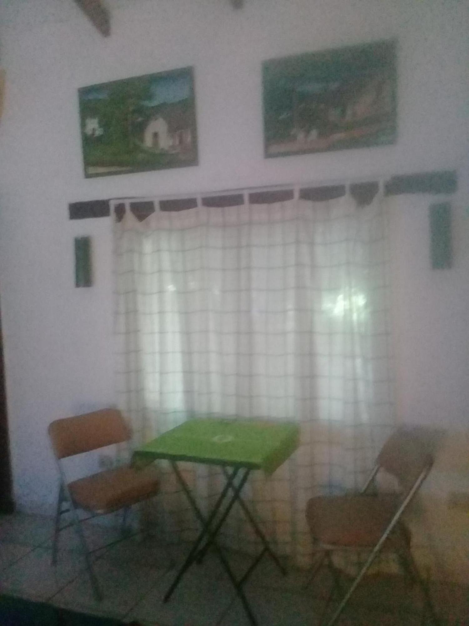 Los Aventureros Vandrarhem Samaipata Rum bild