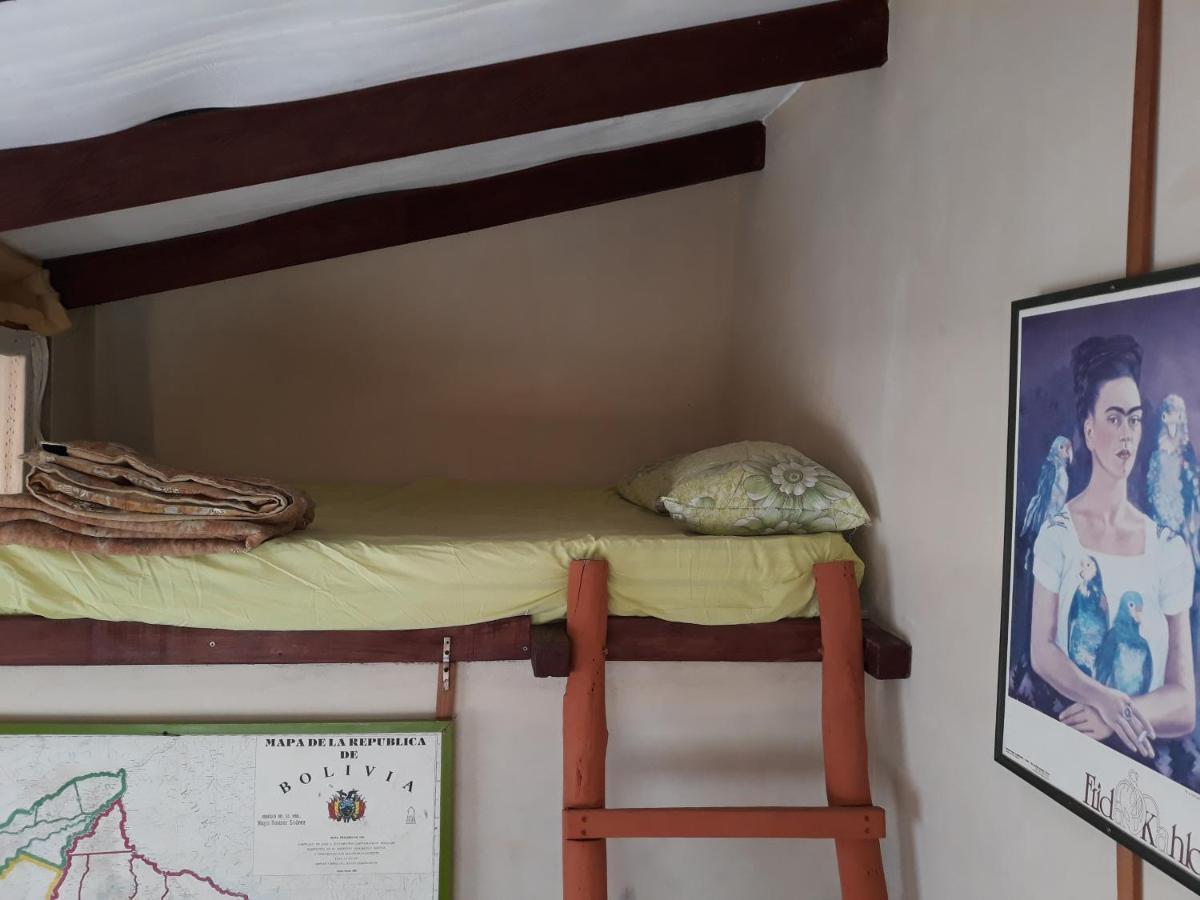 Los Aventureros Vandrarhem Samaipata Exteriör bild